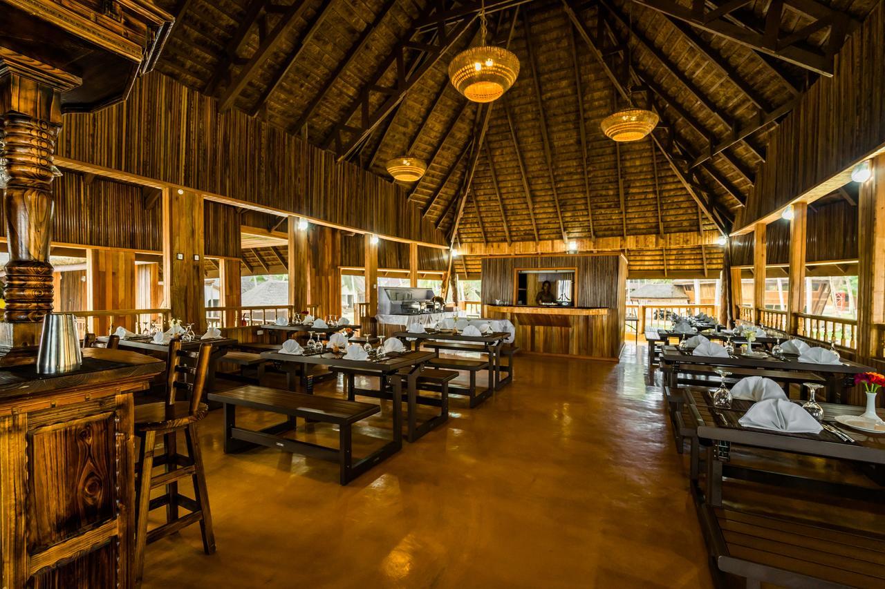 Maaha Beach Resort Anochi Exterior photo