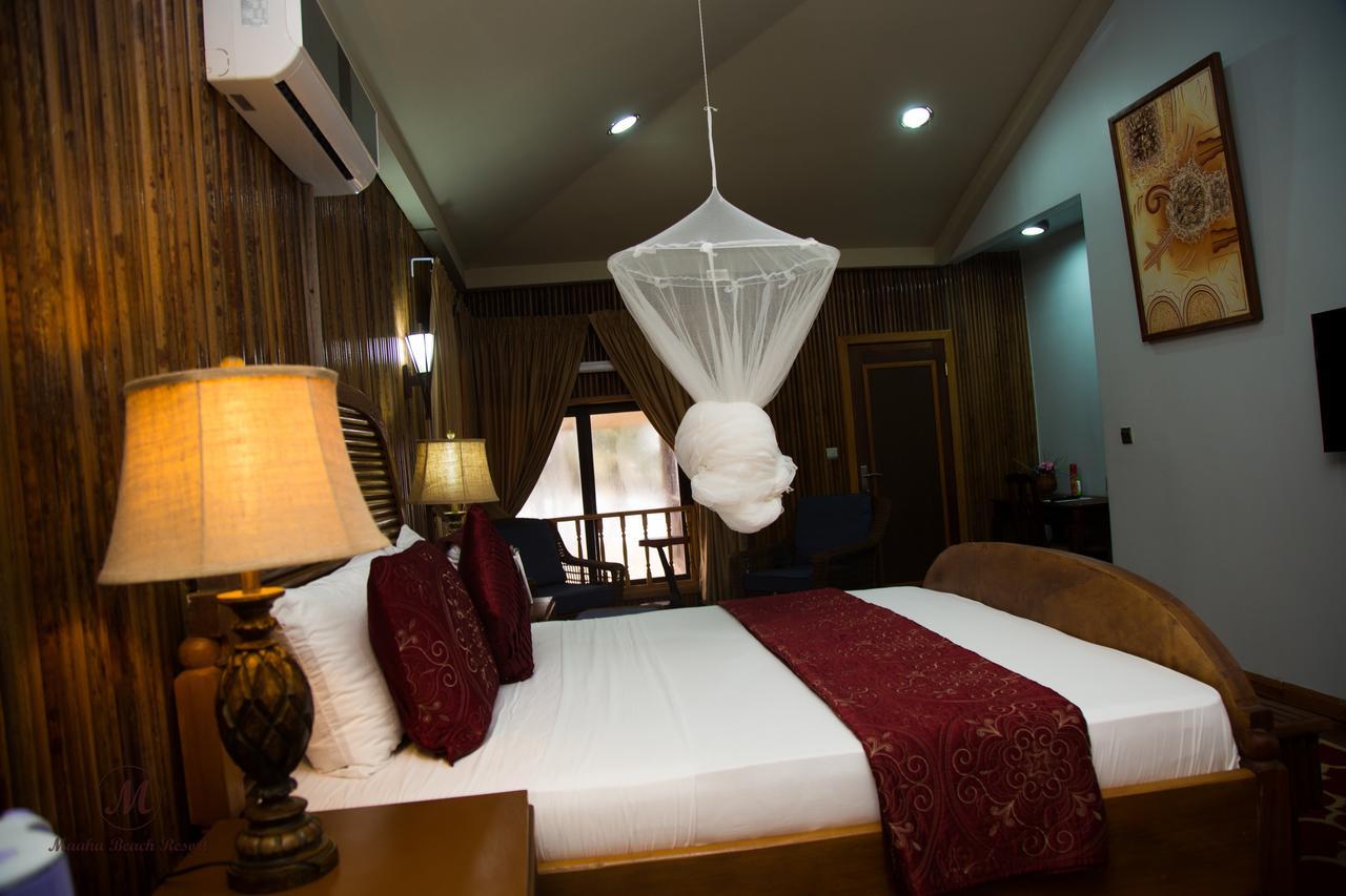 Maaha Beach Resort Anochi Exterior photo