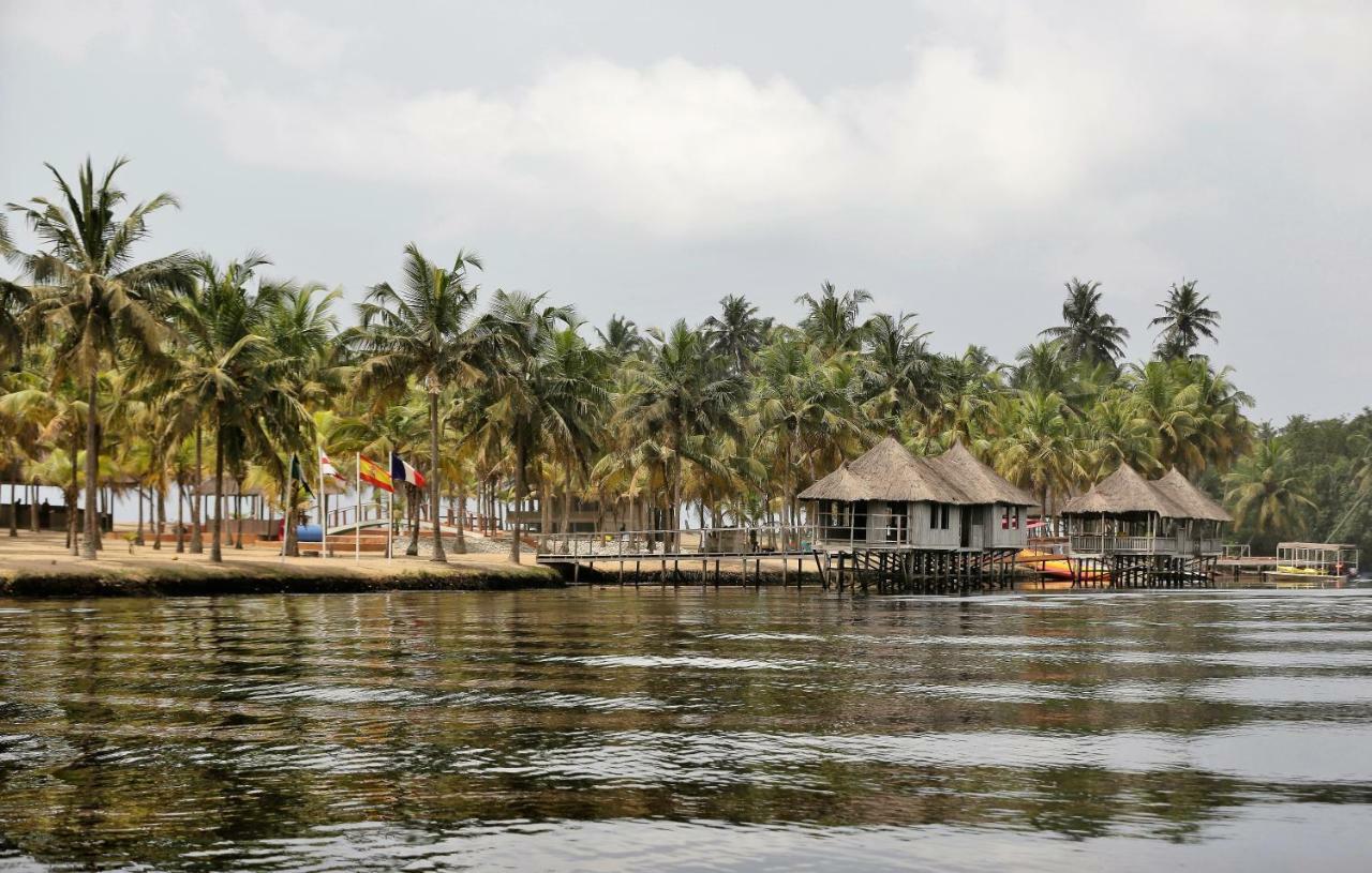 Maaha Beach Resort Anochi Exterior photo