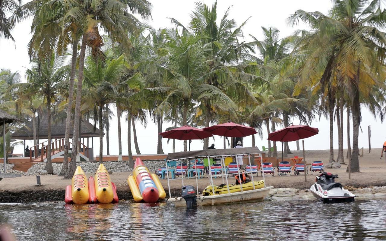Maaha Beach Resort Anochi Exterior photo